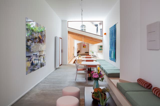 Parvis 4 Property